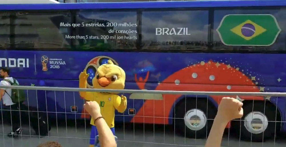 La mascota de Brasil se ha vuelto viral. Twitter/WillihSifroni