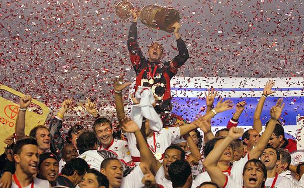 Los jugadores de Sao Paulo celebran su terecera Libertadores. Ferplei