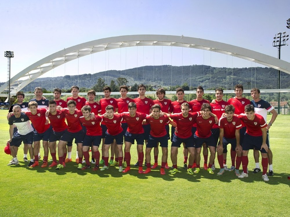 La plantilla del Bilbao Athletic al inicio de la pretemporada. Athletic-Club