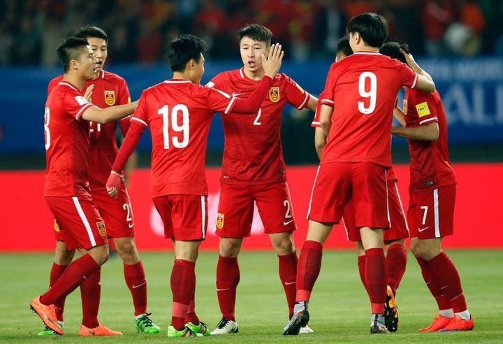 China vuelve a prohibir los tatuajes en los jugadores de la Selección