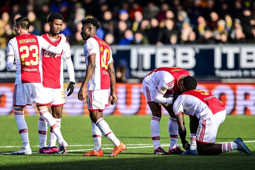 L'Ajax veut se racheter pour l'année prochaine .efe