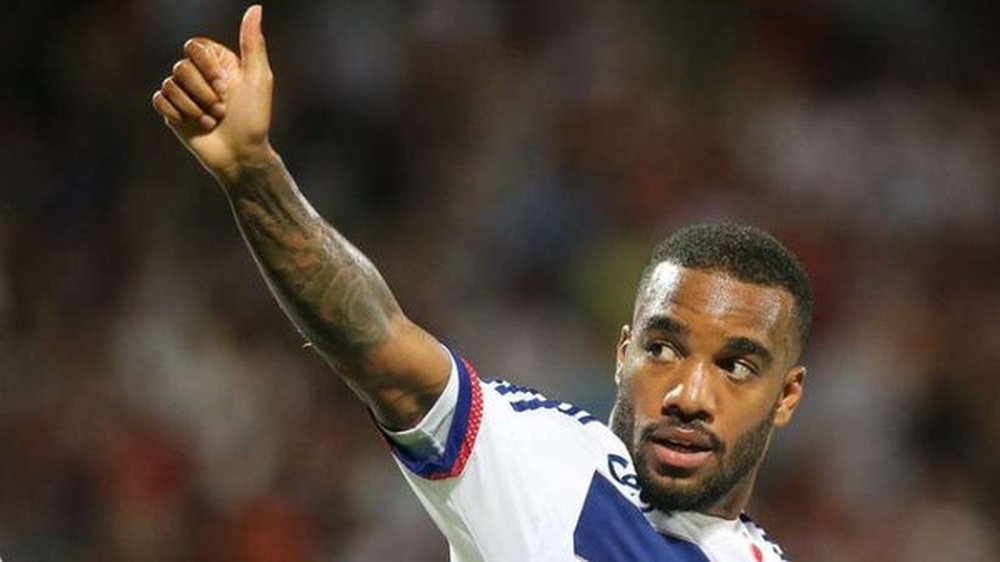 Lacazette's move to Arsenal will be completed in the next few days. Twitter
