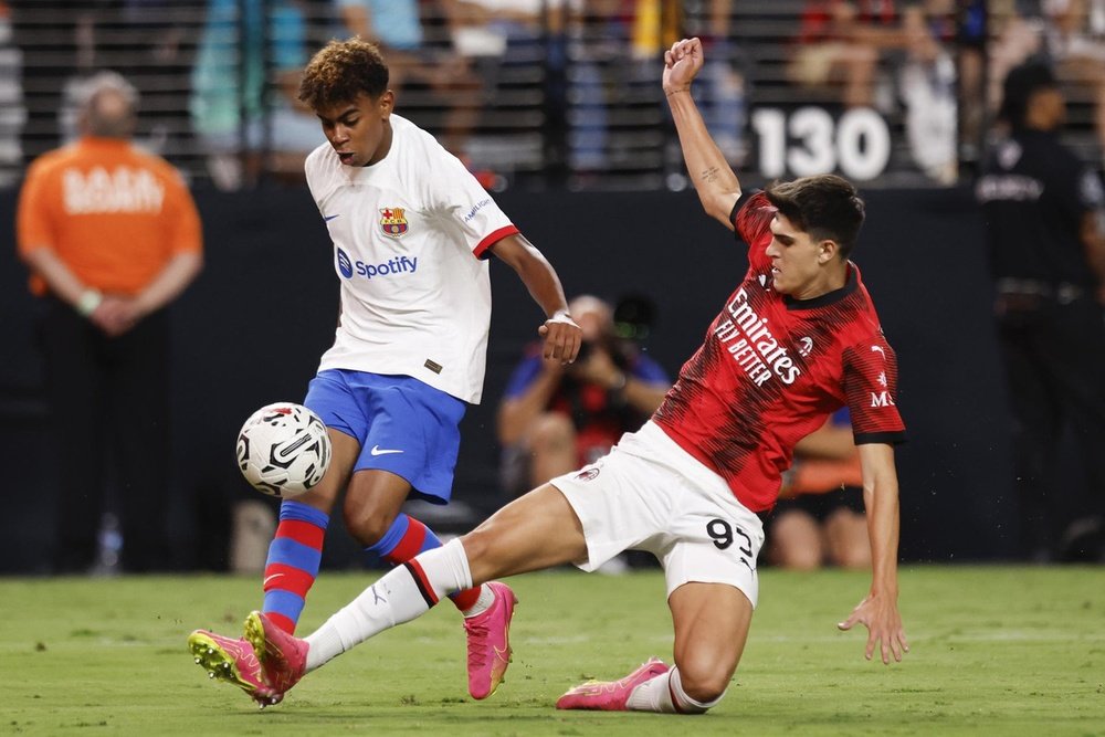 The 2024 Soccer Champions Tour kicks off with the match between Man City and Milan. EFE