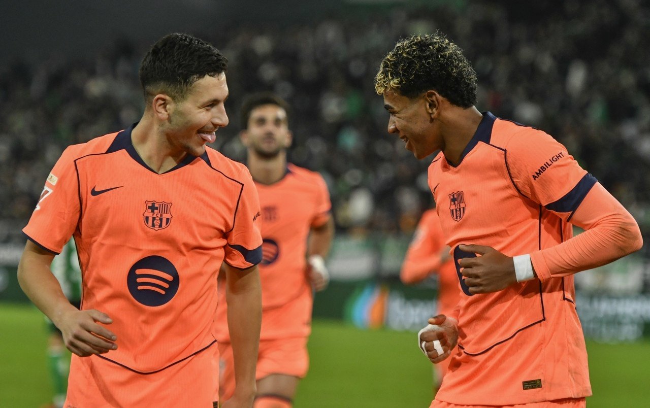 Barcelona inicia preparação para duelo da Champions após vitória sobre o Betis