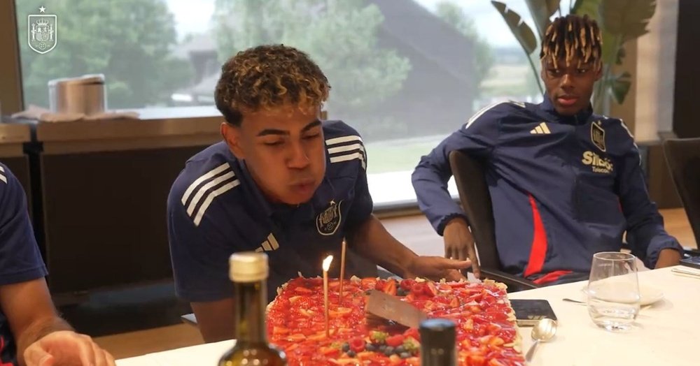 Lamine Yamal espera celebrar el cumpleaños con la Eurocopa en sus manos. Captura/SEFutbol