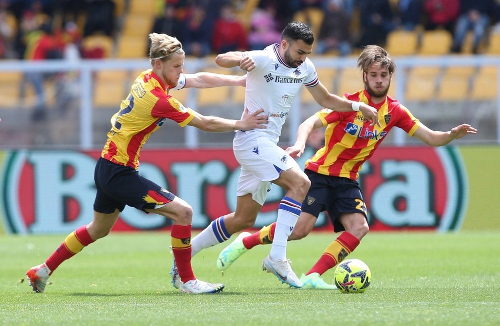 La Sampdoria rescata un punto que le permite seguir creyendo en la salvación. EFE