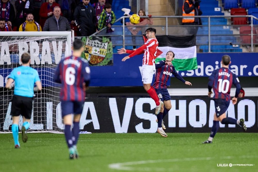 Ipurua congela a Eibar y Sporting. LaLiga