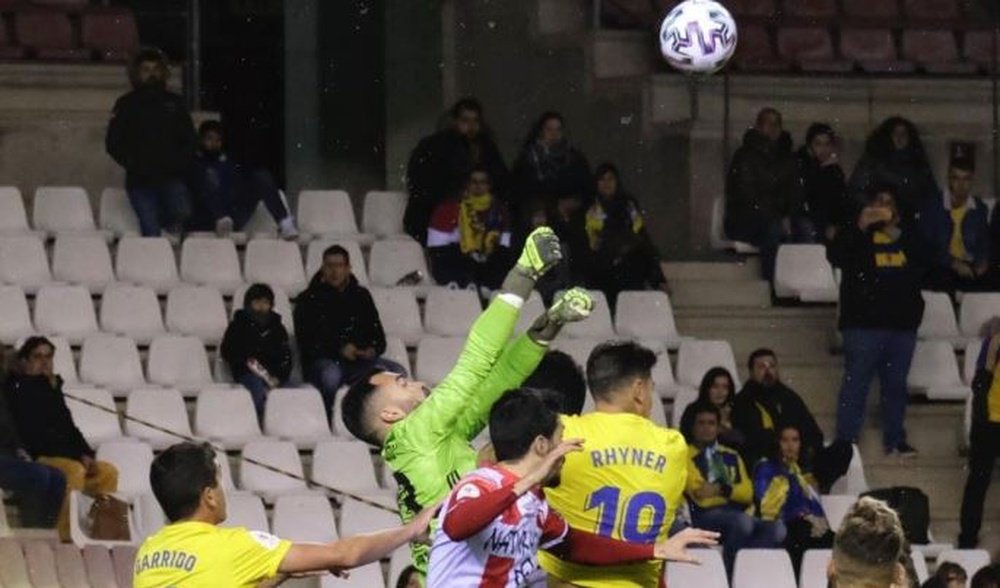 El embrujo de Las Gaunas puede con el Cádiz. Twitter/CádizCF