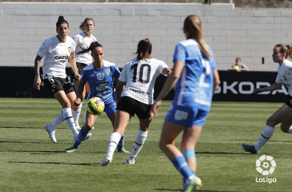 El Alhama ElPozo se impuso por 1-3 al Valencia Femenino en la Liga F. LaLiga