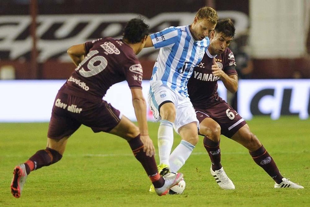 Lanús y Atlético Tucumán disputaron el duelo por el liderato del Grupo B. Twitter