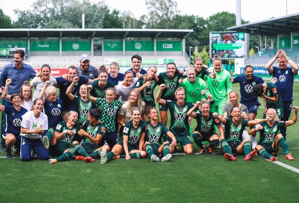 El Wolfsburgo femenino ha ganado su cuarta Bundesliga consecutiva. Twitter/VfLWob_Frauen