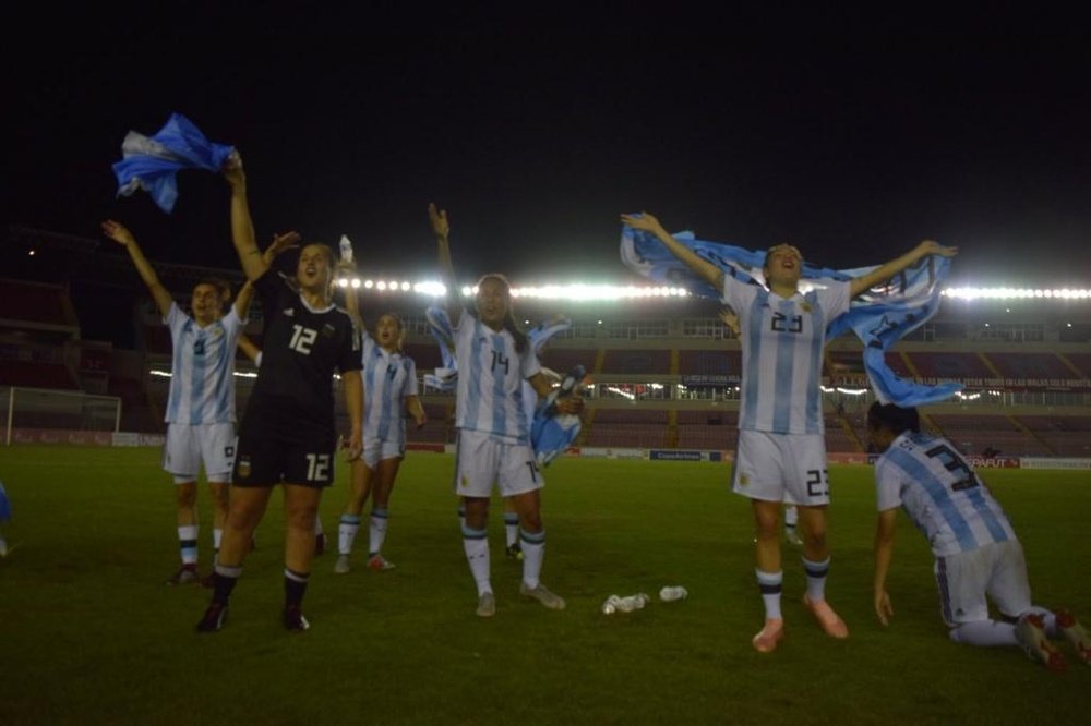 Argentina venció a Panamá en la repesca. Argentina