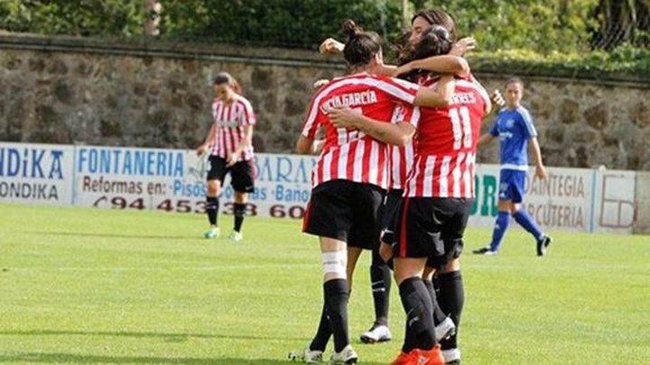 El Athletic golea a Oiartzun con un 'hat trick' de Erika Vázquez