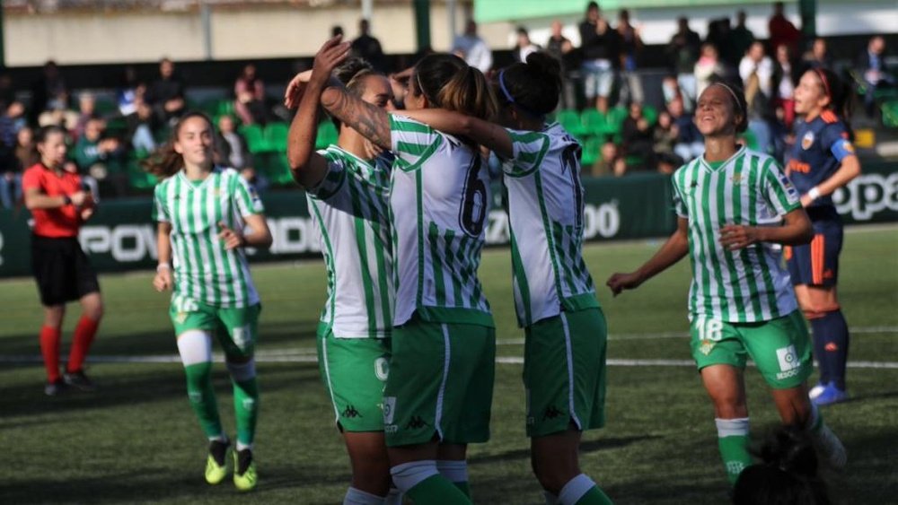 Goleada a placer de las béticas. Twitter/RealBetisFem