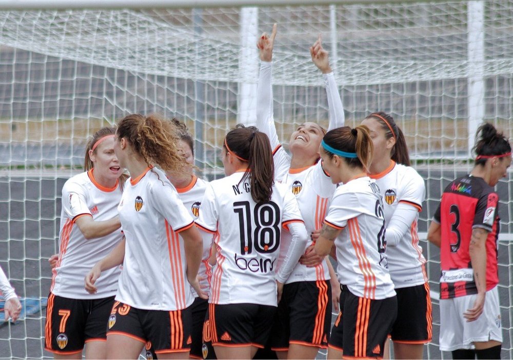 Las chicas del Valencia confían en firmar un gran papel ante el Barça femenino. ValenciaFemenino