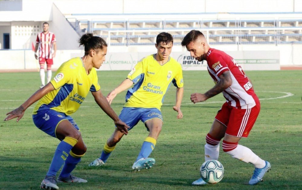 El Almería iba a jugar un encuentro amistoso en Marbella. Twitter/UDLP_Oficial