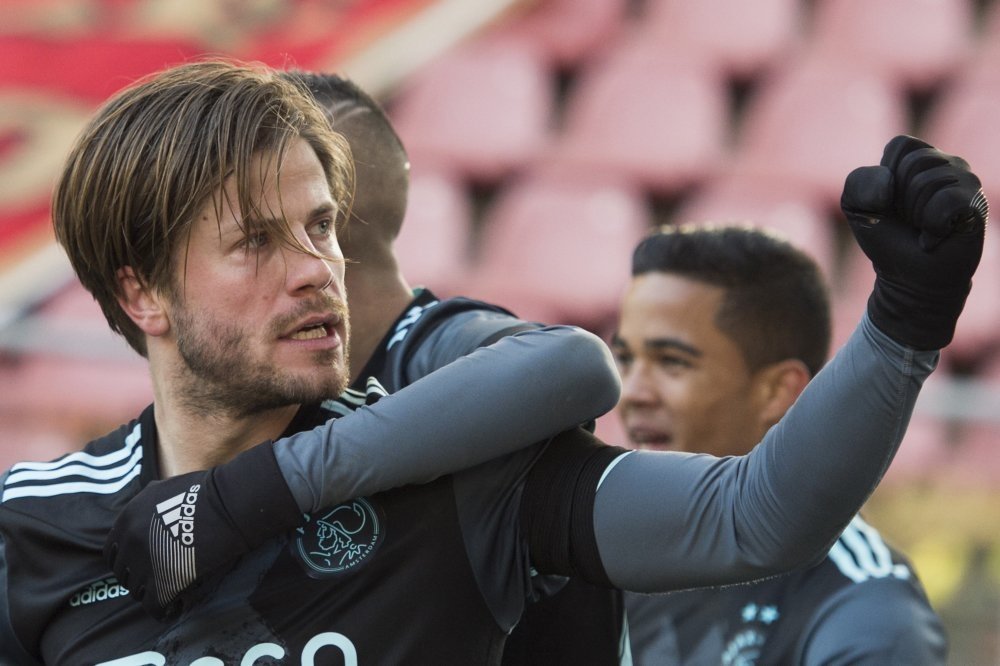 Lasse Schöne célèbre un but avec l'Ajax Amsterdam. AFCAjax