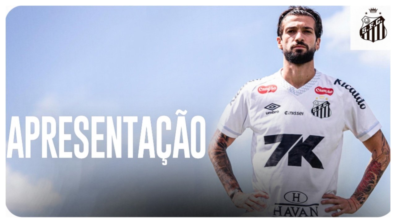The Argentine forward Lautaro Diaz arrives on loan from Cruzeiro, expressing his happiness and commitment to honour the club.
