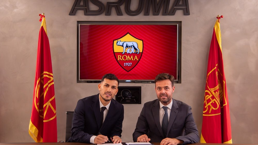 Leandro Paredes firma con la Roma hasta 2025. ASRoma