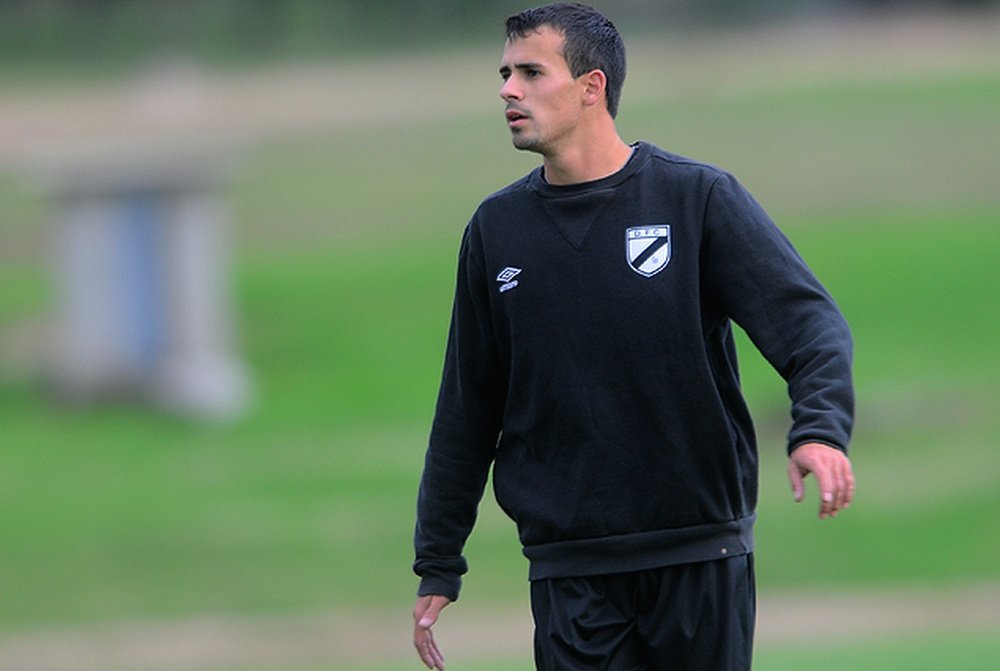 Leandro Sosa estará vinculado hasta 2017 a Danubio. Tenfield