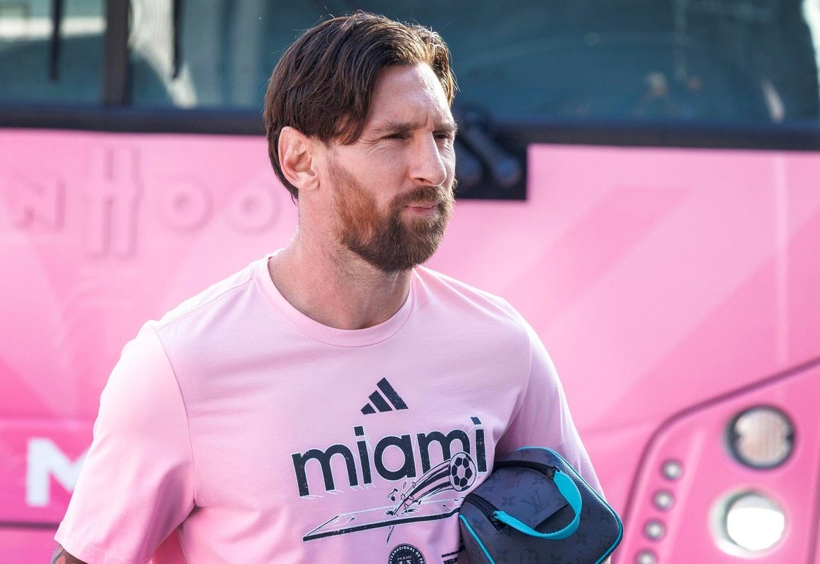 Countdown: seven months to renew Messi's contract