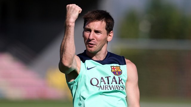 'Messi wins Barcelona trophies'