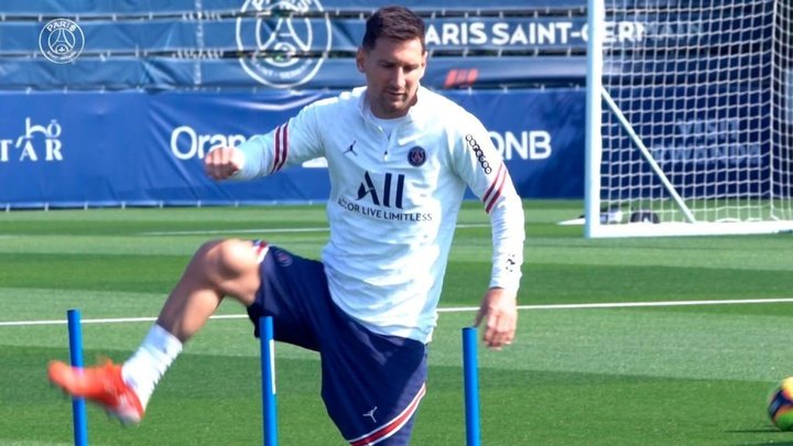 VÍDEO: así prepara Messi su debut con el PSG