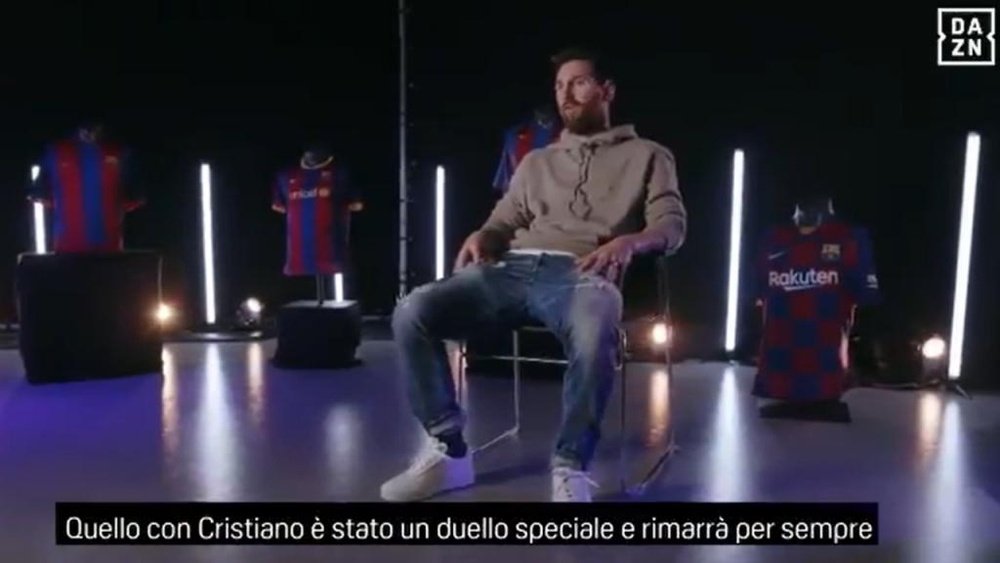 Messi sente la mancanza di Ronaldo. Captura/DAZN