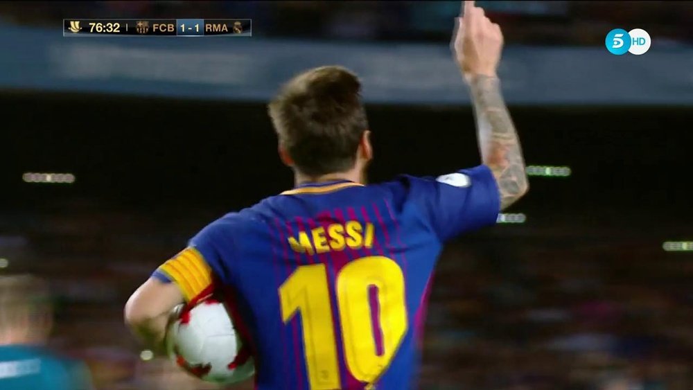 Messi scored from a penalty kick. Telecinco