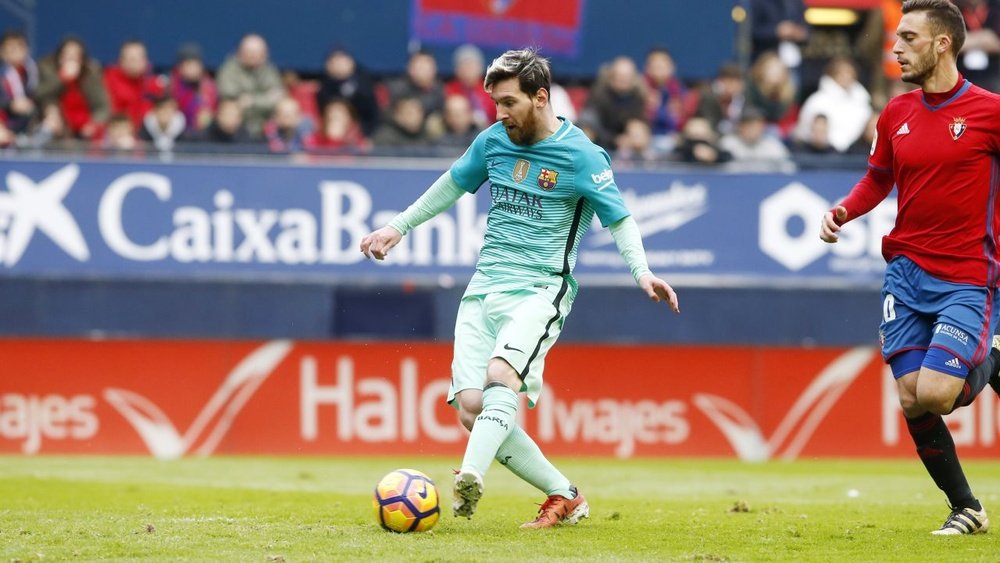 Messi fighting for the ball. FCBarcelona