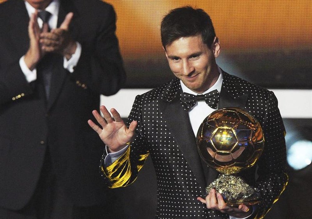 La afición otorgó el Balón de Oro a Messi. EFE