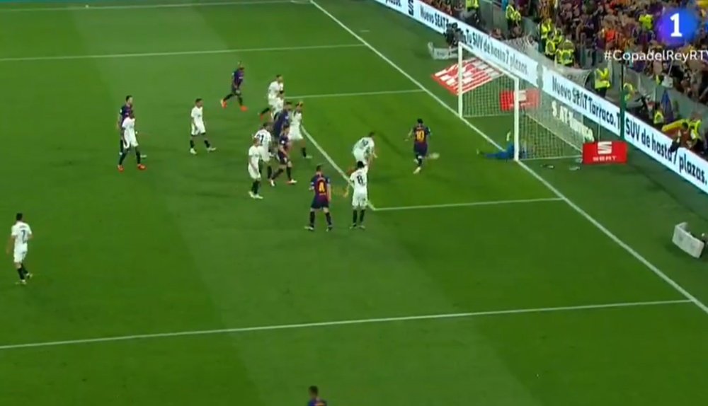 Messi intervient pour réduire le score. capture/TVE