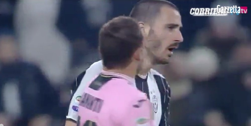 Leonardo Bonucci y Allegri se insultaron en el partido de la Juventus ante el Palermo. Twitter
