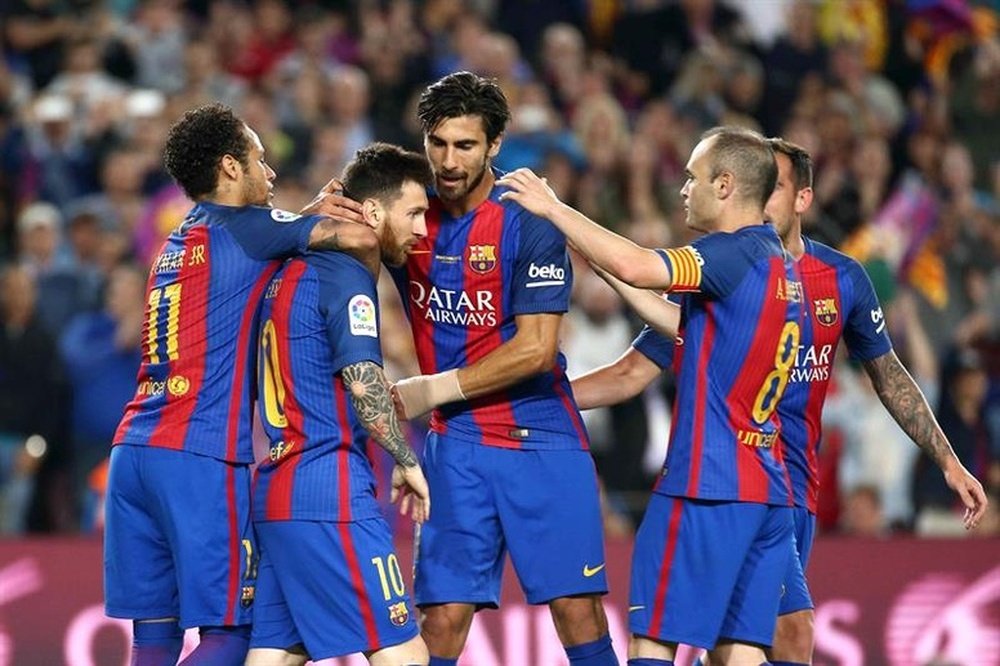 Les joueurs du FC Barcelone célèbrent une victoire en Liga. AFP
