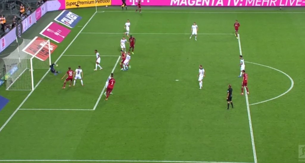 Un delantero de costumbres: Lewandowski empezó el año con gol. Captura/Vamos