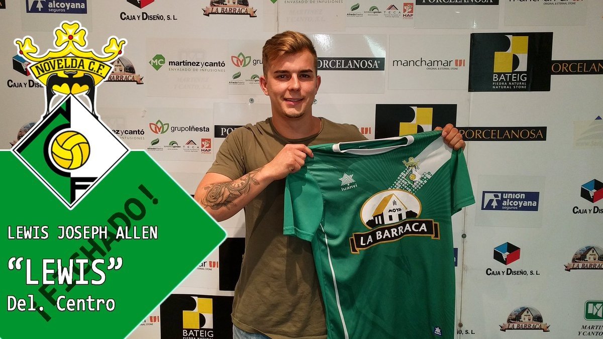 El joven delantero ha sido presentado oficialmente por el Novelda a través de las redes sociales y jugará con el conjunto alicantino por una temporada.