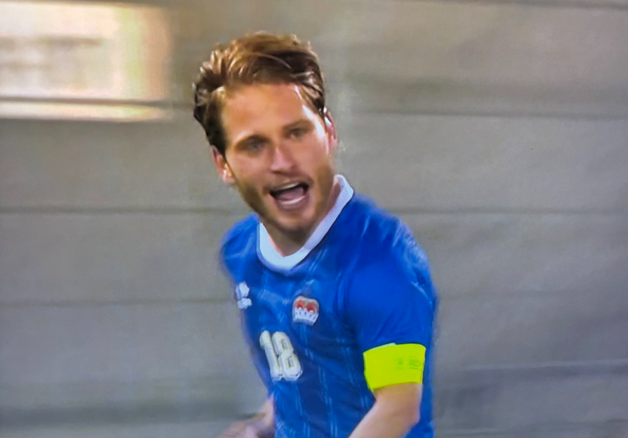 Liechtenstein, tras perder en septiembre ante San Marino, se quedó con el récord de ser el país que más tiempo llevaba sin ganar. Pero el pasado jueves, la maldición se terminó. Un gol de Nicolas Hasler en la primera parte fue suficiente para acabar con Hong Kong y con los 4 años, 41 partidos y 1.464 días que han pasado desde su último triunfo. Ahora, su rival necesita resarcirse de este dudoso honor, algo que buscará en un amistoso ante Camboya.