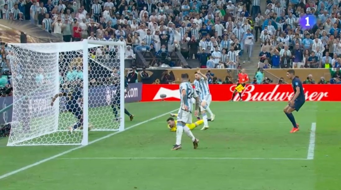 Messi gets extra-time goal to edge ahead!