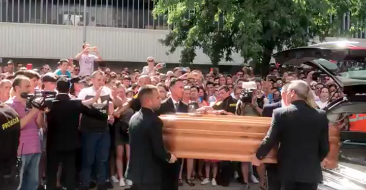 Applause and cheers as Reyes' coffin arrives at the Sevilla football stadium