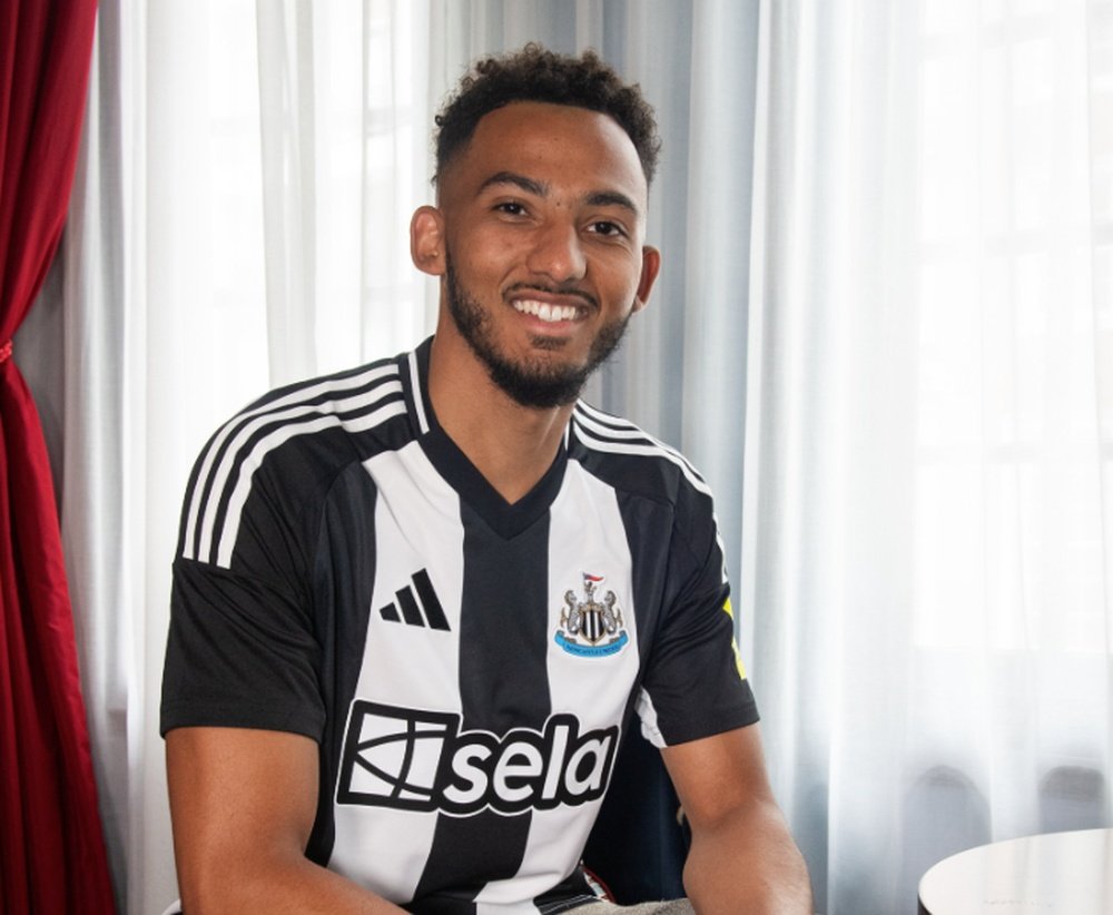 Lloyd Kelly is a new Newcastle player. NUFC