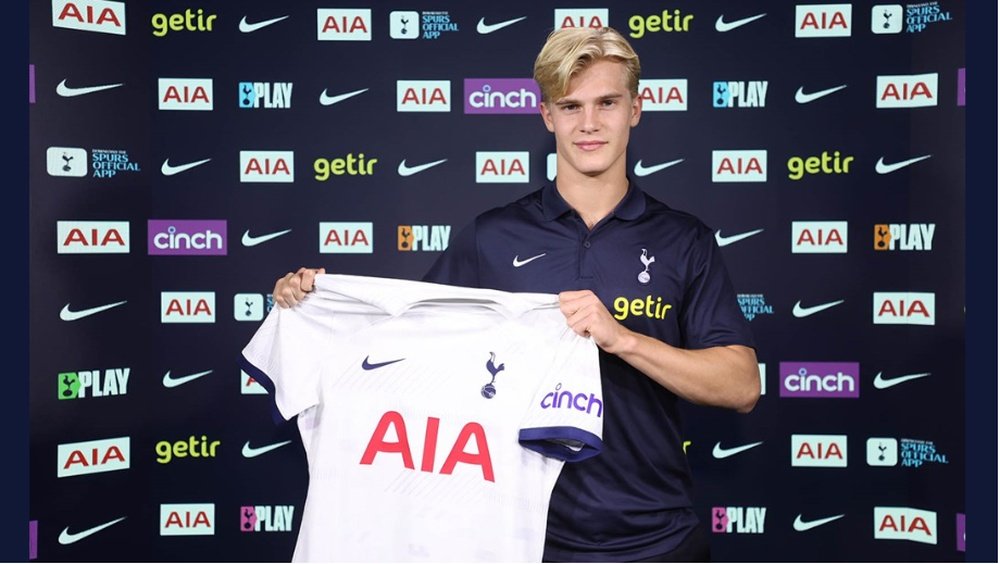 Bergvall signe à Tottenham. TottenhamCF