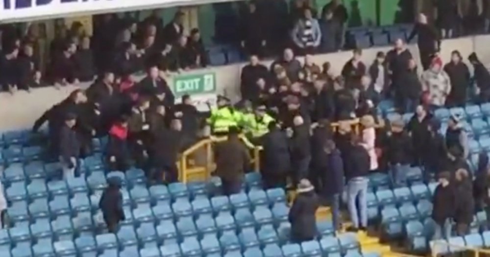Los aficionados del Millwall se enfrentaron a golpes con la policía. Twitter