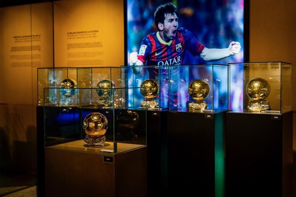Le 6e Ballon d'Or de Messi a pris ses quartiers au musée du Barça. Twitter/FCBarcelona_es