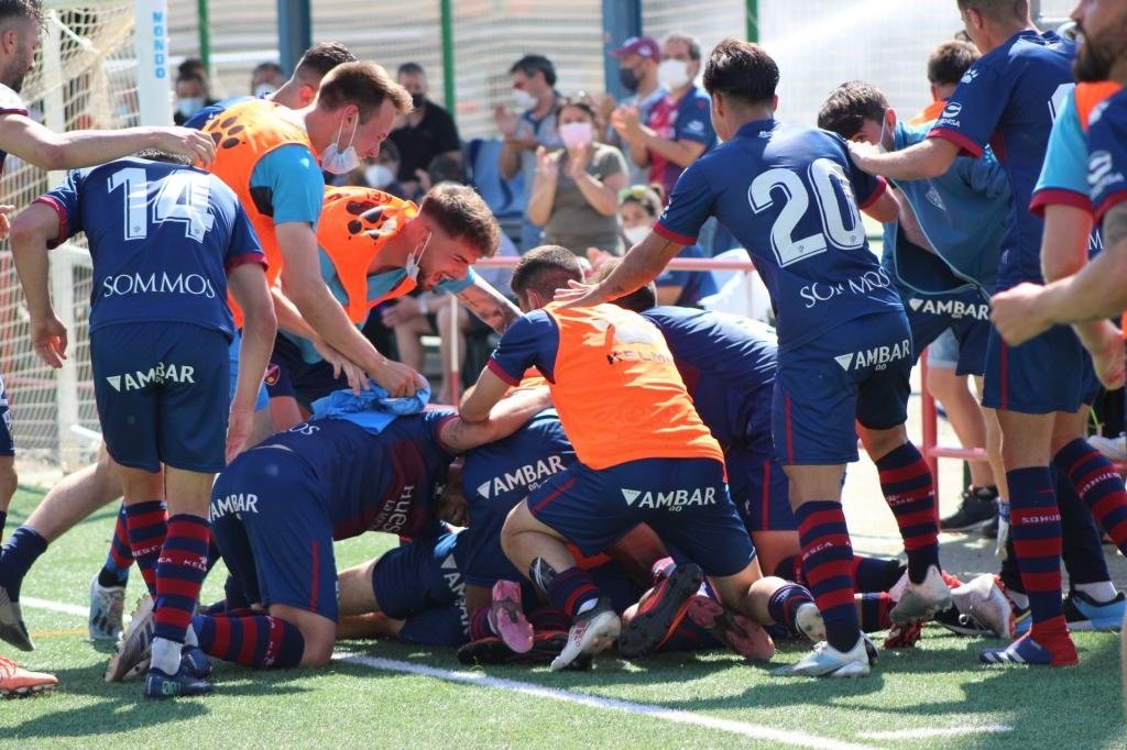 El filial de la SD Huesca tumba al Cuarte y asciende a Segunda RFEF