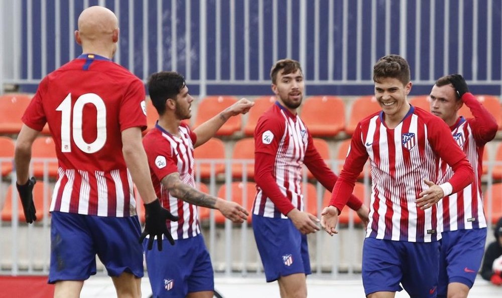 El Atlético B golea y complica al filial de Las Palmas. AtletiAcademia