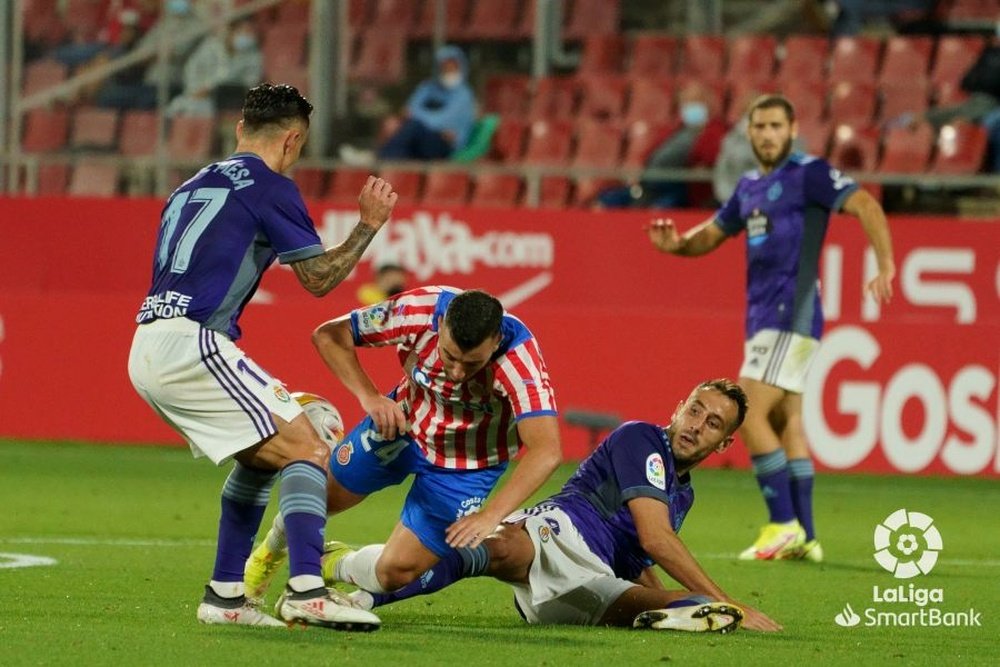 El Valladolid hincó la rodilla en Montilivi. LaLiga