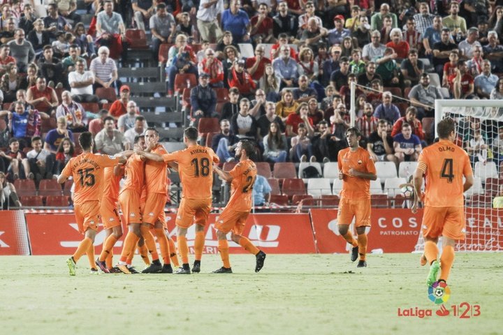 El Reus saca provecho del mal momento del Almería