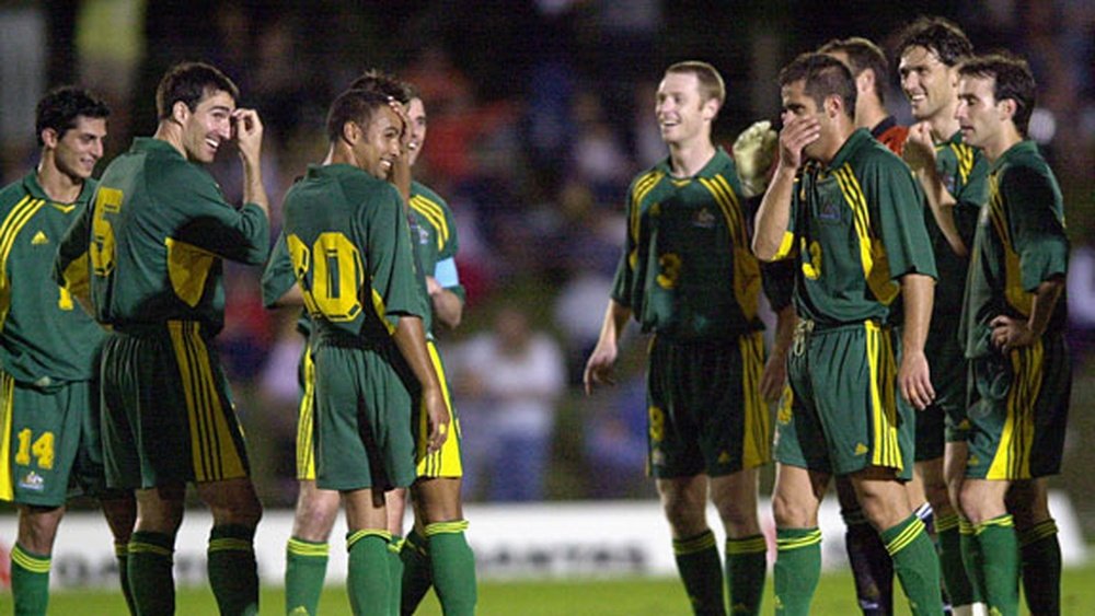 Los jugadores de Australia celebran la goleada a Samoa en 2001. FIFA