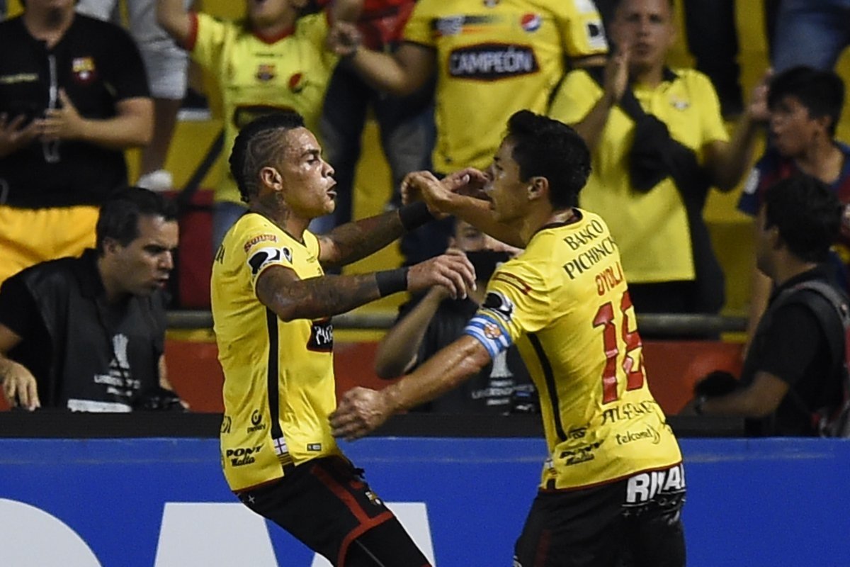 Muy competida la lucha por la primera plaza en Ecuador. CONMEBOL