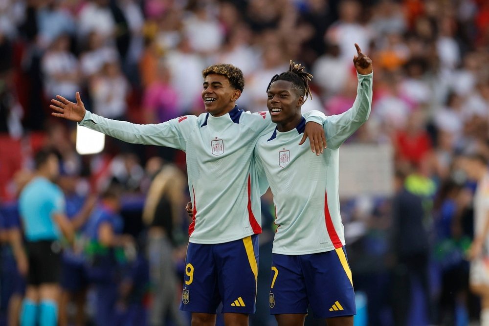 Nico Williams' buyout clause is around 60 million euros. EFE